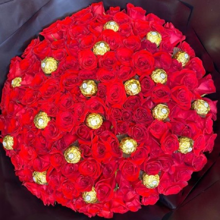 Dulce Razón- Ramo de rosas con chocolates - Flores PAROLA