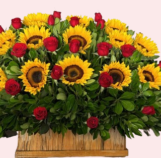 Arreglo floral de Girasoles con Rosas