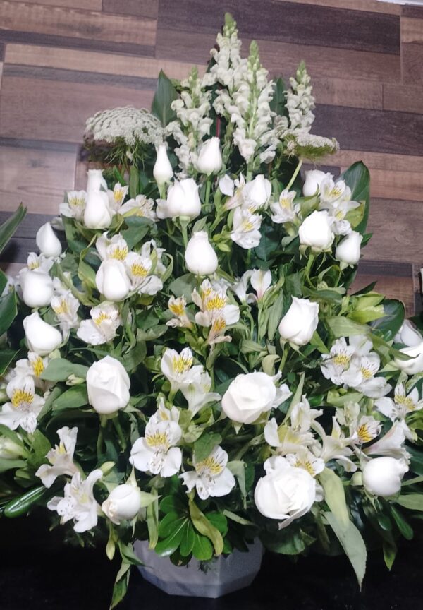 Arreglo Flores Blancas